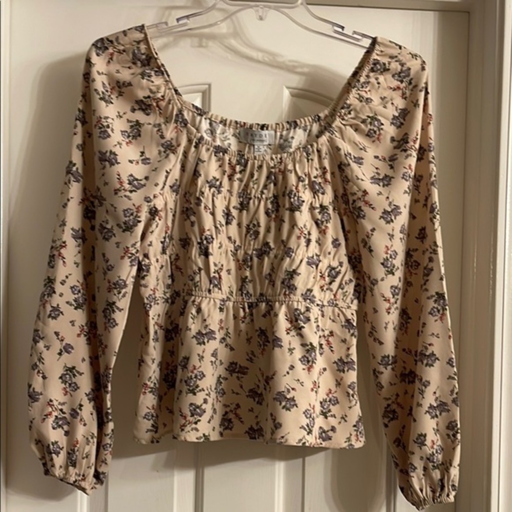 NWT Hayden Los Angeles Floral Cream Women's Top, size M